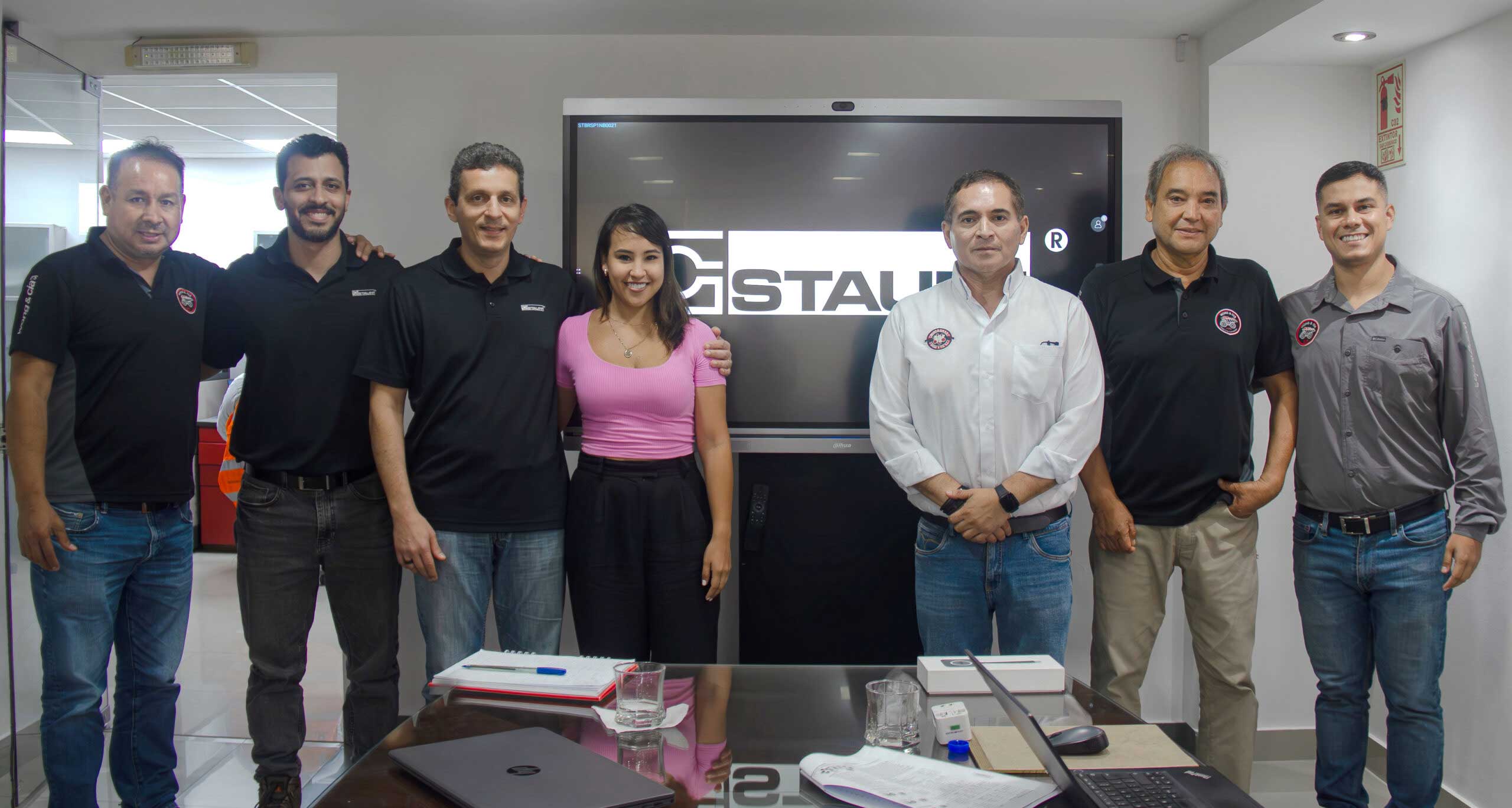 Visita Comercial de Stauff a Oficinas de WONG & CIA en Lima